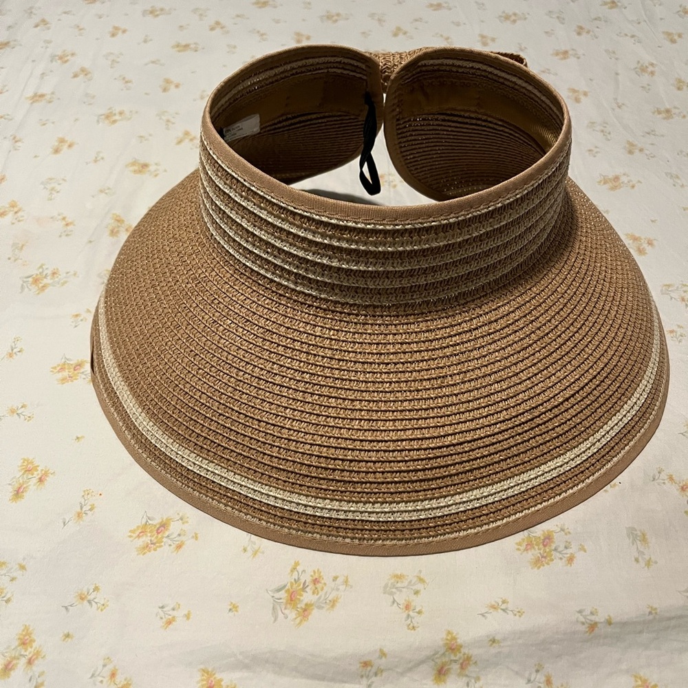 Magid Tan and Cream Women's Sun Visor